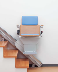 いす式階段昇降機 エスコートスリム