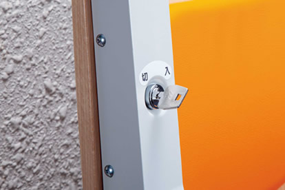 誤動作を防ぐ「キースイッチ」