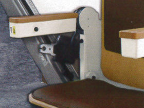 いす式階段昇降機 SEC9K　拡大写真